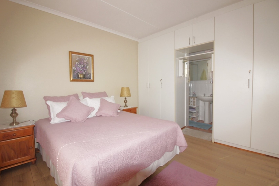 3 Bedroom Property for Sale in Jeffreys Bay Central Eastern Cape